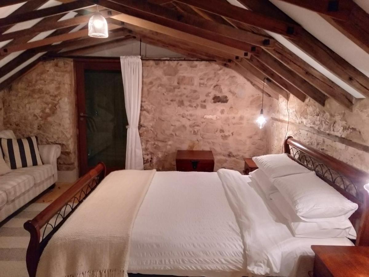 Morialta Barns Bed & Breakfast Norton Summit Екстериор снимка
